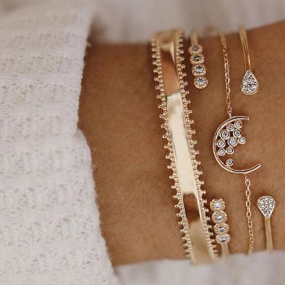 *AXELLE* 4-Pc Gold x Rhinestone Bracelet Set
